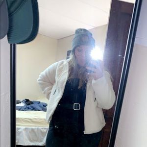 Meet your Posher, Macayla